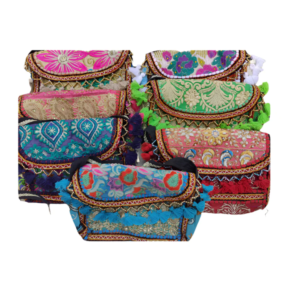 HeartfulCraft_Banjara_Clutch_Bag_1024x1024