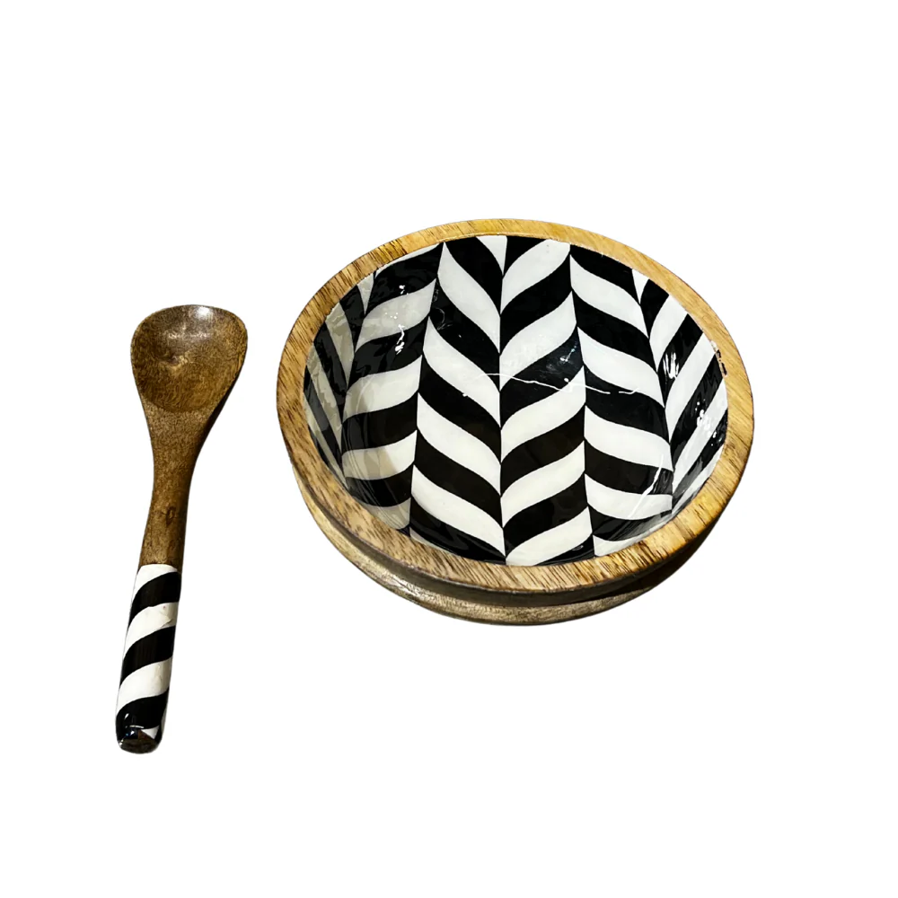 HeartfulCraft_Monochrome_Leaf_Bowl_1_1024x1024