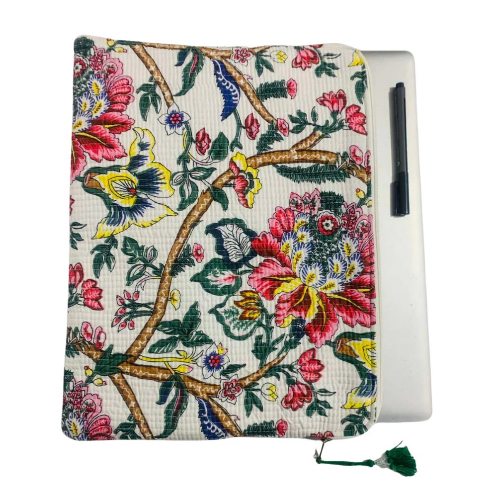 HeartfulCraft_Phool_Daan_Laptop_Sleeve_1024x1024