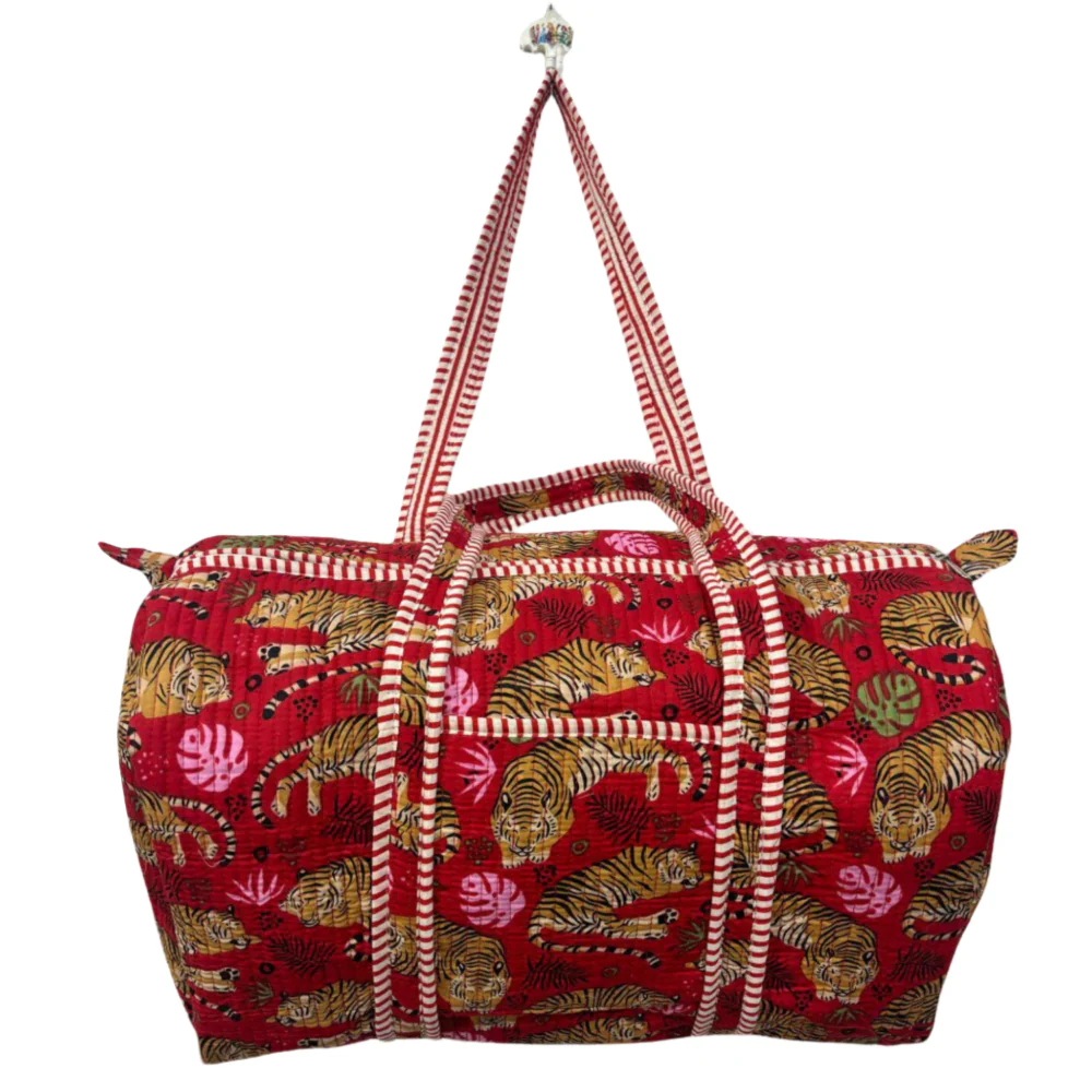 HeartfulCraft_Wild_Blaze_Duffle_Bag_1024x1024