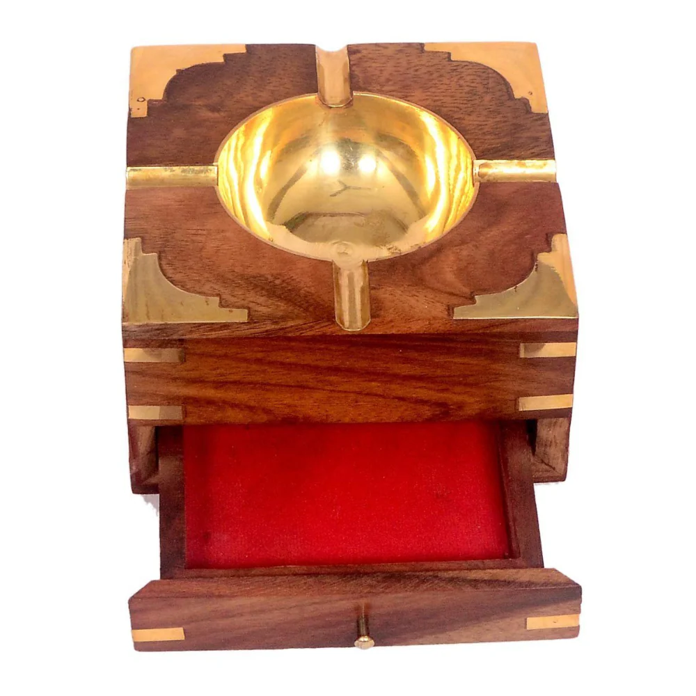 HeartfulCraft_Wooden_Ashtray_With_Cigarette_Holder_1024x1024