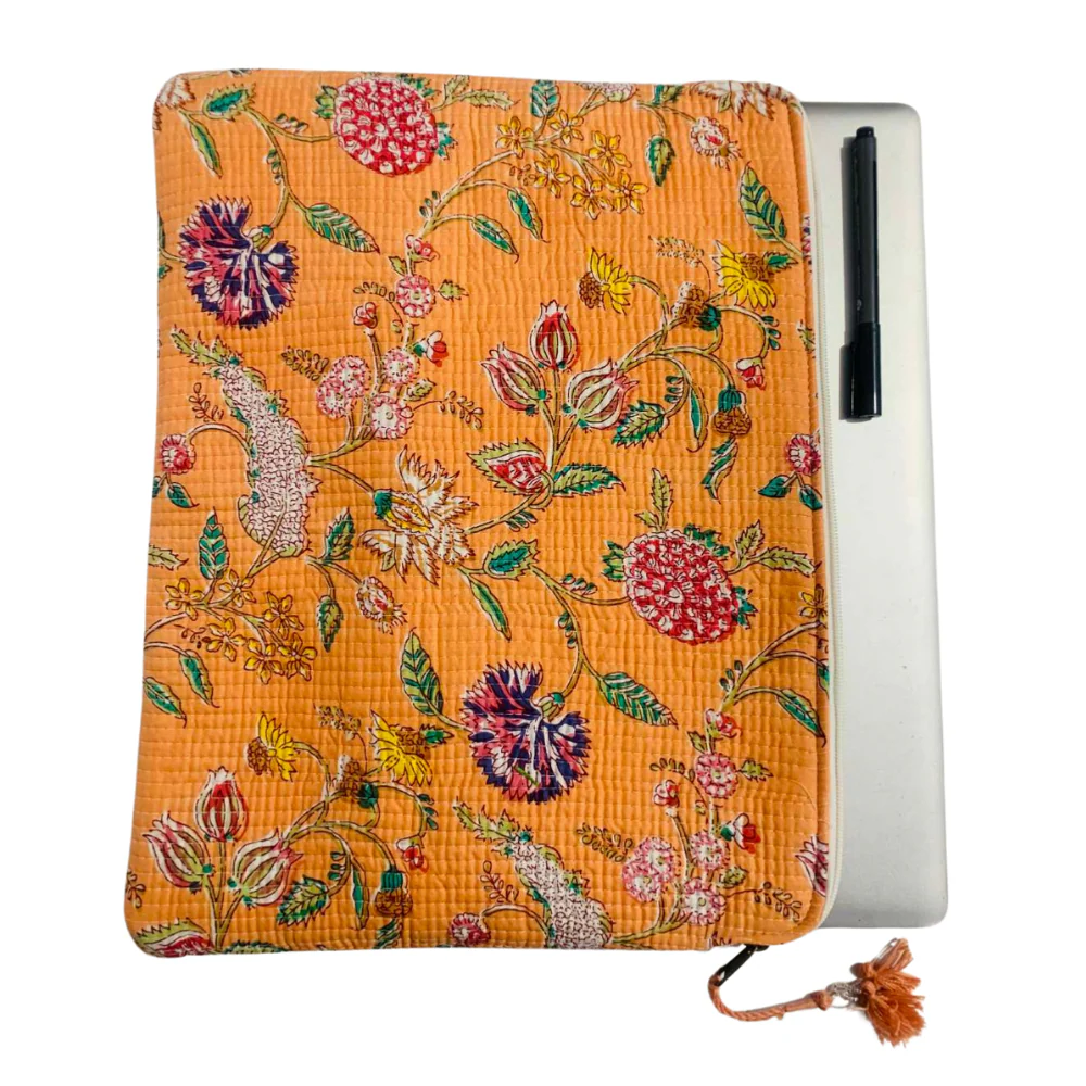 HeartfulCraft_Zafraan_Laptop_Sleeve_1024x1024